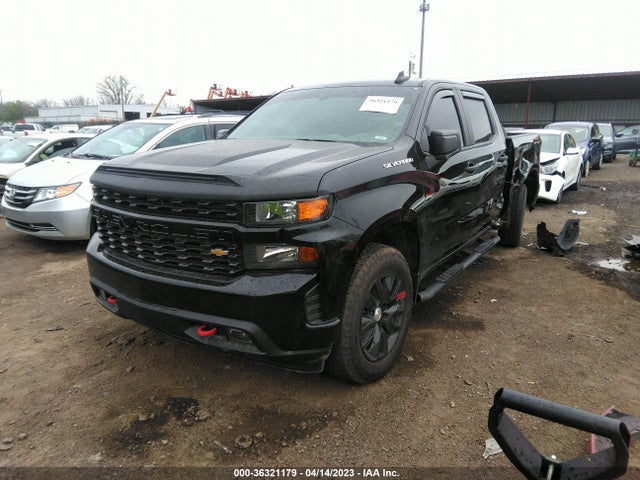 Chevrolet Silverado 1500 Custom 2021 1GCPYBEKXMZ393813 Image 2