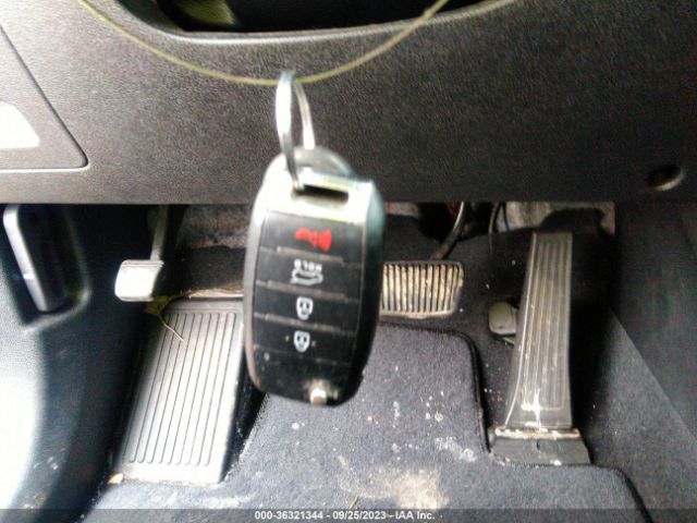 5XYPG4A39KG464024 KIA Sorento 2.4l Lx