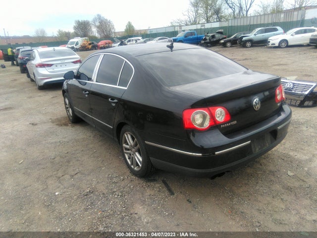 2008 VOLKSWAGEN PASSAT SEDAN LUX VIN: WVWEK73C78P028220