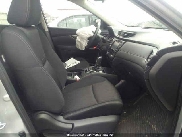 KNMAT2MV5HP552108 Nissan ROGUE SV