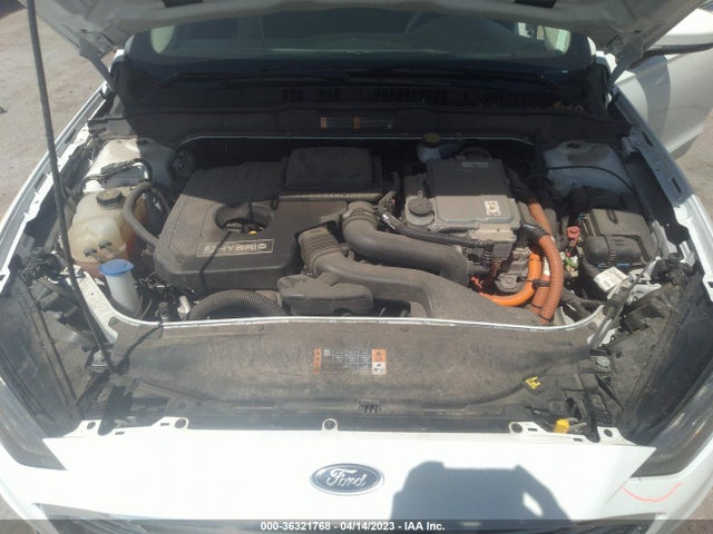 3FA6P0LU8KR120805 Ford Fusion Hybrid Se