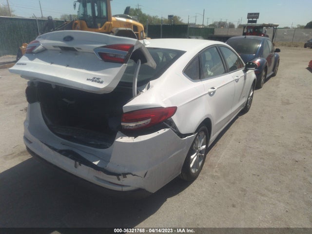 3FA6P0LU8KR120805 Ford Fusion Hybrid Se