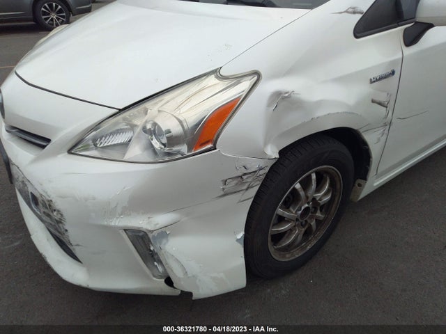 Toyota Prius V Two/three/five 2014 JTDZN3EU1EJ010818 Image 6