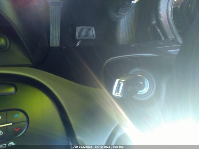 KNDJP3A5XH7418693 KIA SOUL +