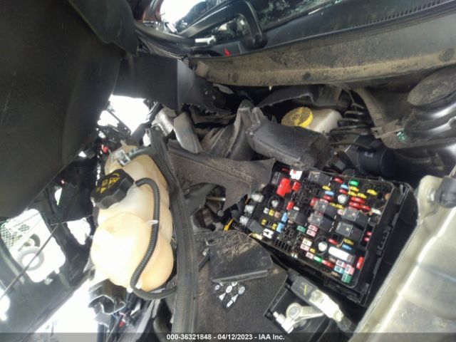 1C4PJLLB6KD316587 Jeep Cherokee Latitude Plus