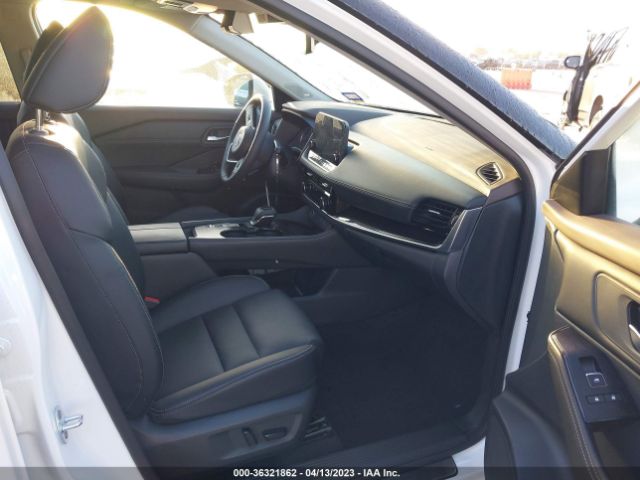 5N1BT3CA1NC724304 Nissan Rogue Sl