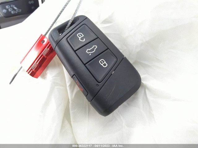3VW7M7BU8NM020218 Volkswagen JETTA SE