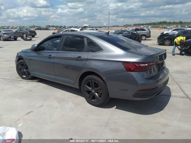 3VW7M7BU8NM020218 Volkswagen JETTA SE