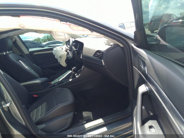 3VW7M7BU8NM020218 Volkswagen JETTA SE