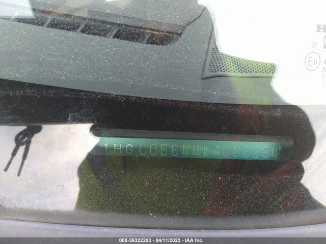 1998 HONDA ACCORD SDN LX VIN: 1HGCG5644WA082254