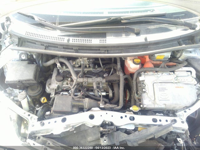 Toyota Prius C One/three/two/four 2014 JTDKDTB37E1569855 Image 10