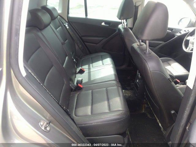 2011 VOLKSWAGEN TIGUAN SE W/SUNROOF & NAVI VIN: WVGAV7AX5BW547125