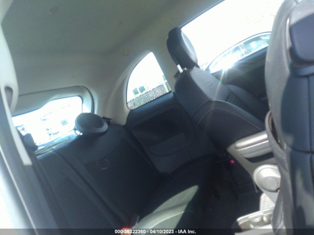 2019 Fiat 500, VIN: 3C3CFFKH9KT864881