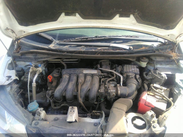 Honda FIT LX 2015 3HGGK5G54FM763041 Image 10