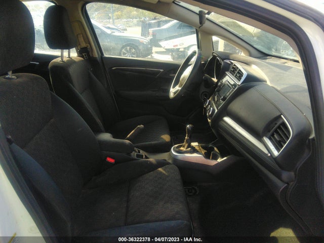 Honda FIT LX 2015 3HGGK5G54FM763041 Image 5