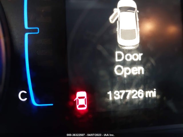 1C3CCCBB8FN594339 Chrysler 200 S