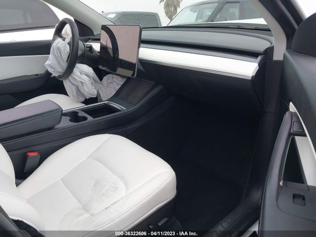 Tesla Model Y Standard Range 2021 5YJYGDED7MF123335 Image 5