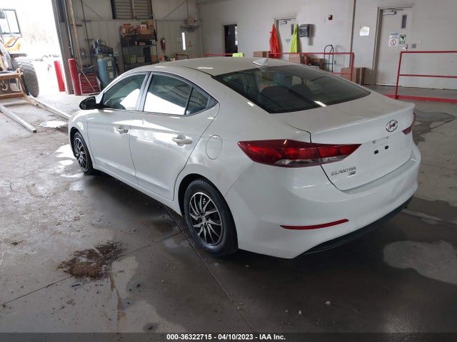 Hyundai ELANTRA SE 2018 5NPD74LF0JH403047 Image 3