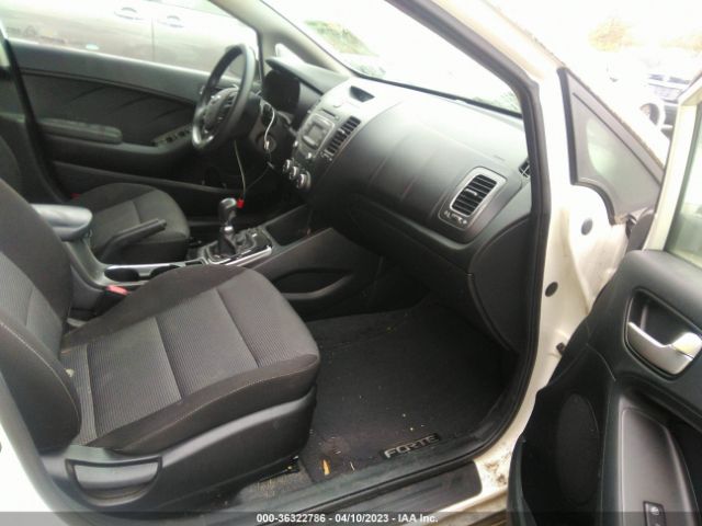 3KPFK4A76JE174526 KIA FORTE LX