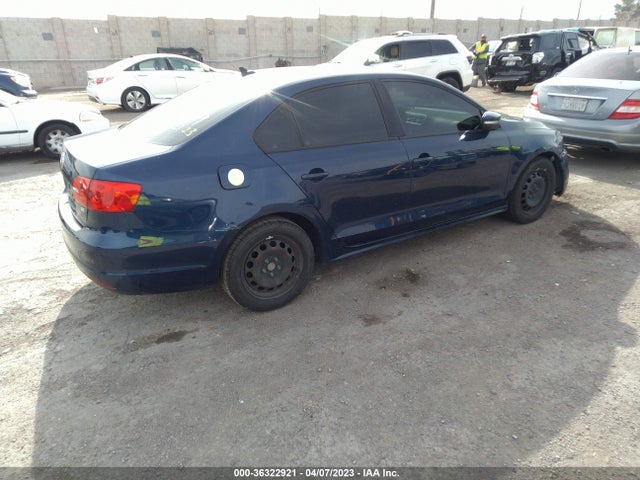 3VWD17AJXEM243363 Volkswagen Jetta Sedan Se