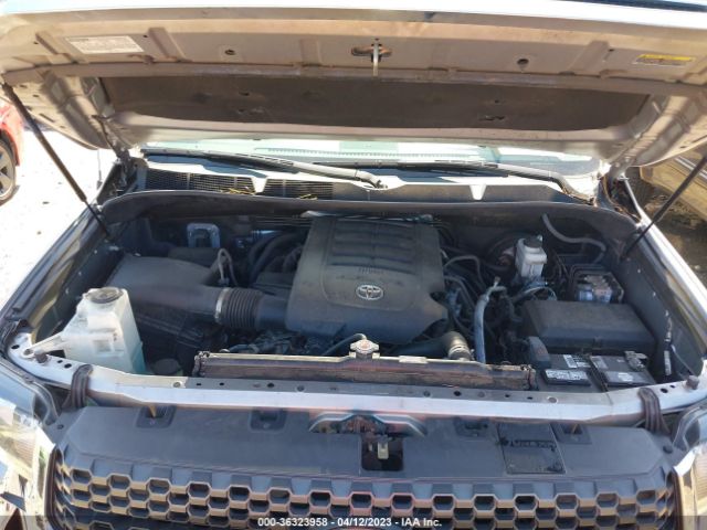 5TFEM5F16KX139468 Toyota Tundra Sr5 4.6l V8