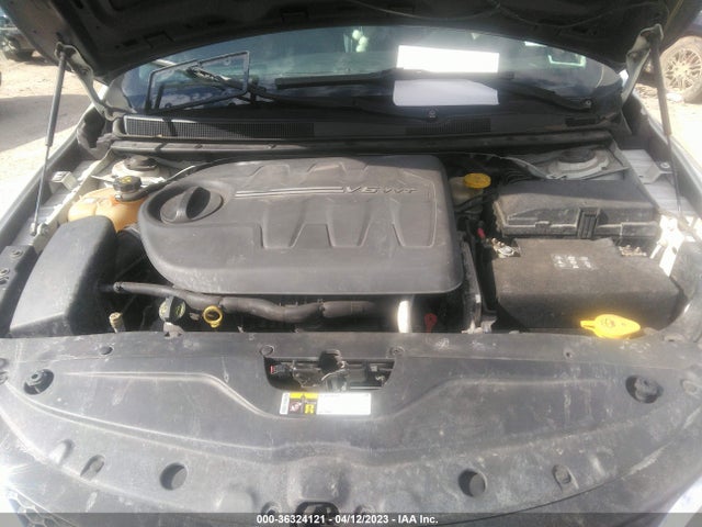 1C3CCCEGXFN606448 Chrysler 200 C