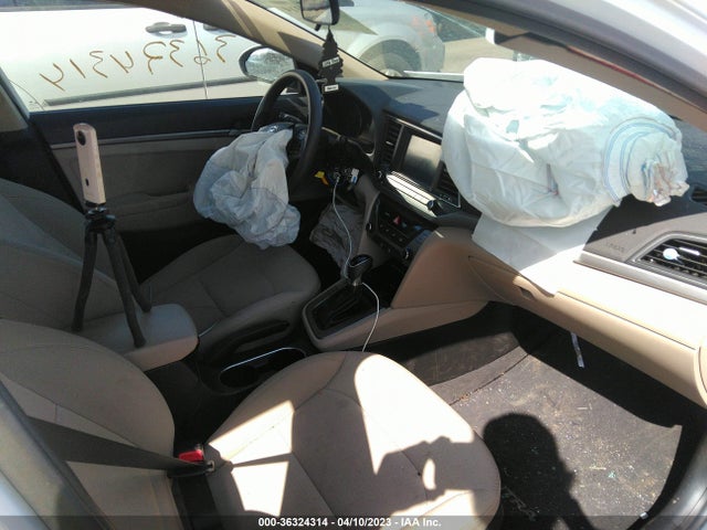 Hyundai ELANTRA SE 2018 5NPD74LF3JH374319 Image 6