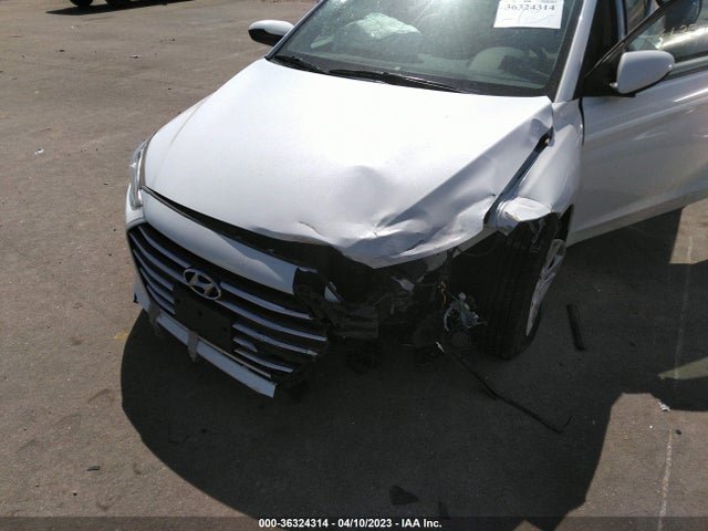 Hyundai ELANTRA SE 2018 5NPD74LF3JH374319 Image 7