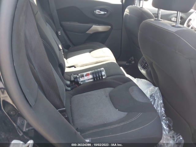 Jeep Cherokee Latitude 2018 1C4PJLCB0JD563523 Image 8