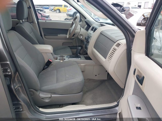 2009 FORD ESCAPE XLT VIN: 1FMCU037X9KD06131