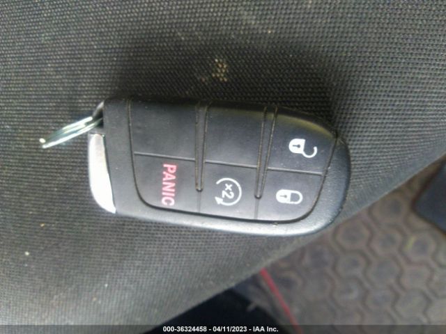 ZACCJBBB8HPE70657 Jeep Renegade Latitude