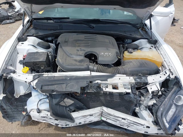 2C3CCABG2JH141075 Chrysler 300 300s
