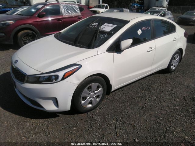 3KPFK4A70JE206340 KIA FORTE LX