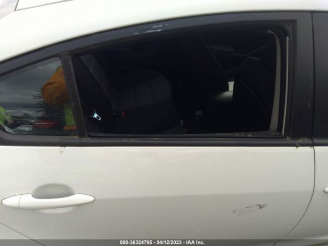 3KPFK4A70JE206340 KIA FORTE LX