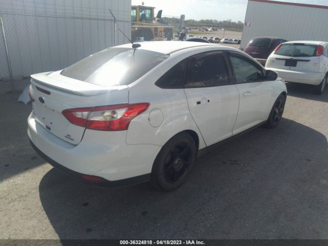1FADP3F24EL184166 Ford FOCUS SE