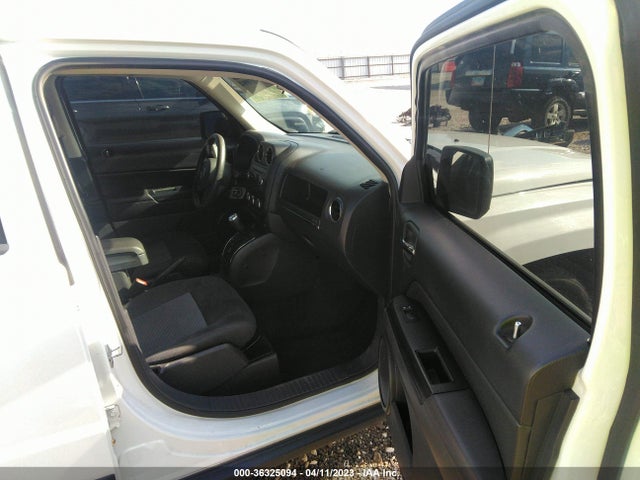 2013 JEEP PATRIOT SPORT VIN: 1C4NJRBB9DD259557