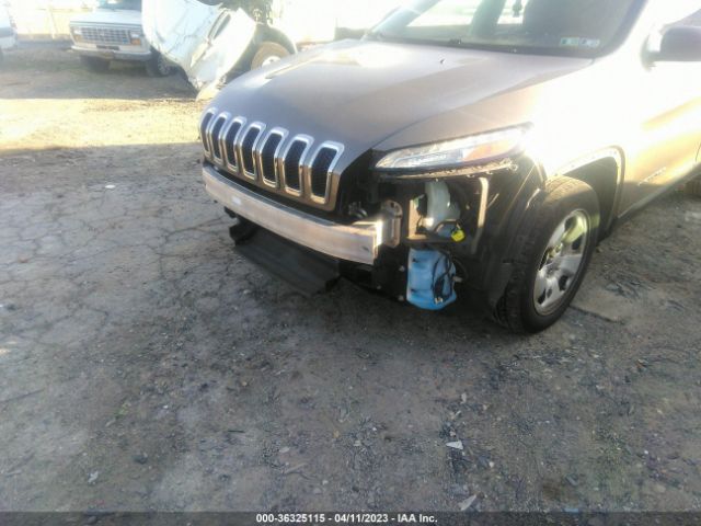 1C4PJLAB3HW619228 Jeep Cherokee Sport