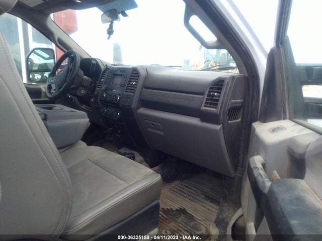 2017 Ford F-550, VIN: 1FD0X5HT0HEB21855