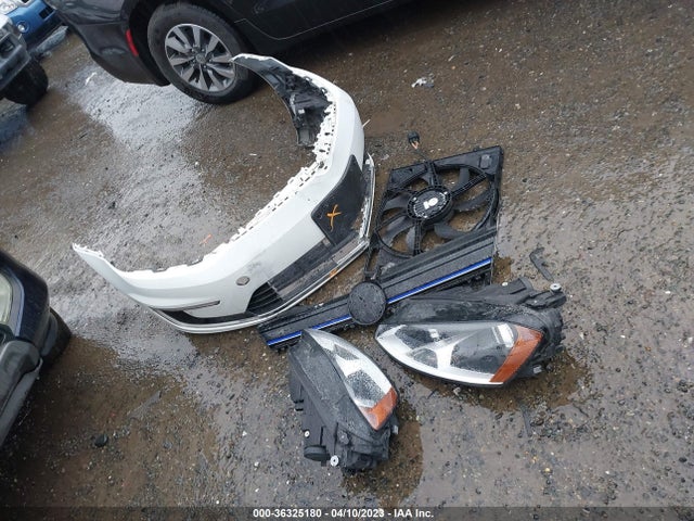 WVWKP7AU2GW915406 Volkswagen E-golf Se