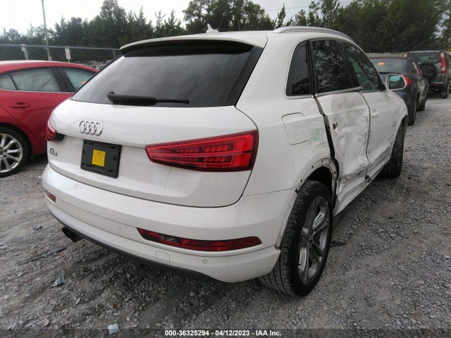 WA1HCCFS9HR004411 Audi Q3 Premium Plus