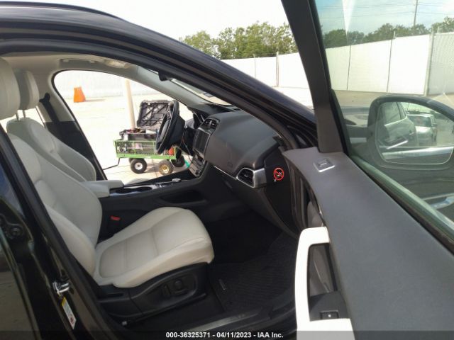 SADCK2BV7HA090642 Jaguar F-pace 35t Prestige