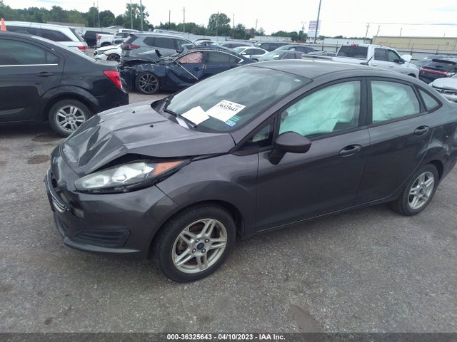 Ford FIESTA SE 2017 3FADP4BJXHM134538 Image 2