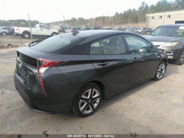 JTDKARFU6G3003742 Toyota Prius Four Touring