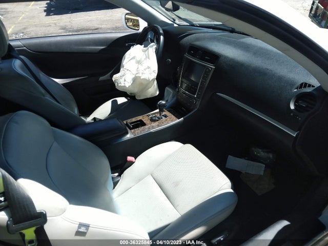 2012 LEXUS IS 250C VIN: JTHFF2C27C2525002