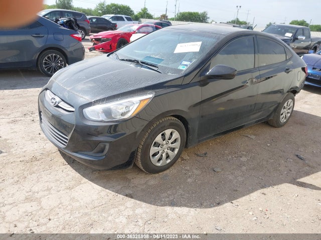Hyundai ACCENT SE 2017 KMHCT4AE0HU360942 Image 2