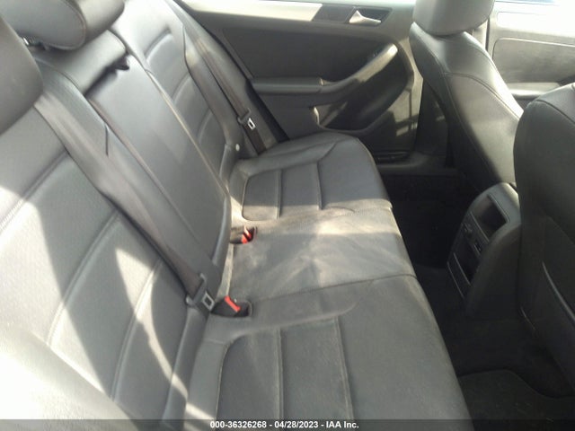 2013 VOLKSWAGEN JETTA SEDAN SE W/CONVENIENCE/SUNROOF VIN: 3VWDP7AJ8DM450153