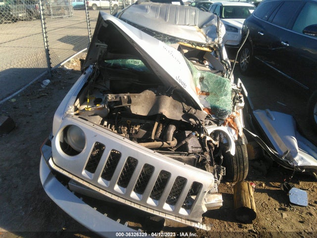 1C4NJPBA3ED573377 Jeep Patriot Sport/altitude