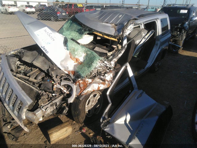 1C4NJPBA3ED573377 Jeep Patriot Sport/altitude