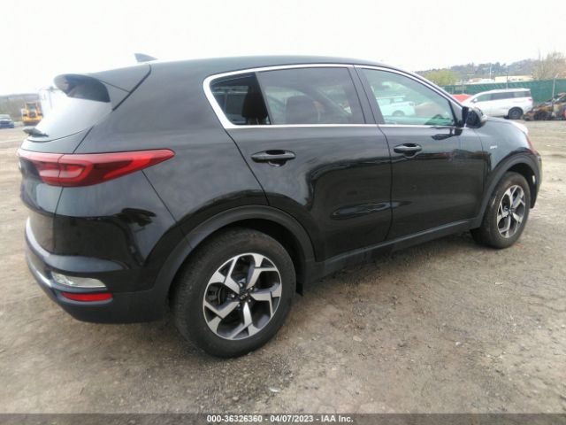 KNDPMCAC1M7894715 KIA Sportage Lx