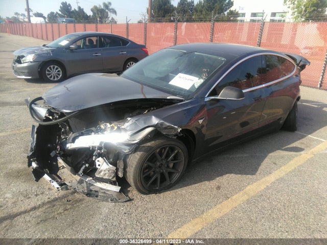Tesla Model 3 Long Range 2018 5YJ3E1EB0JF104067 Image 2